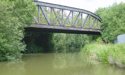 disused rail bridge, Dewsbury arm, Calder and Hebble Navigation