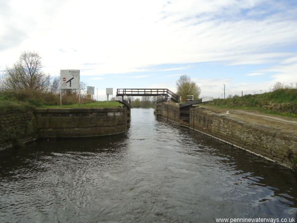 Thornes Flood Lock, Calder and Hebble Navigation Thornes Flood Lock, Calder and Hebble Navigation