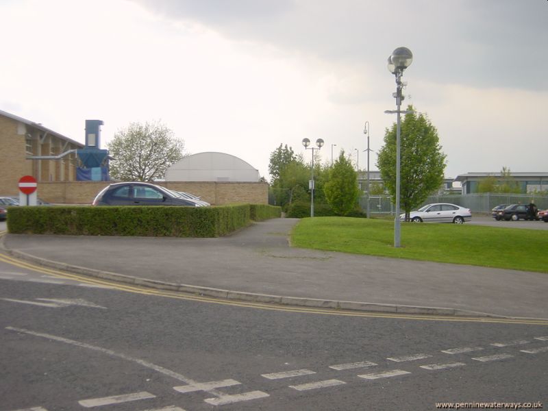 Dearne Valley College, Dearne and Dove Canal