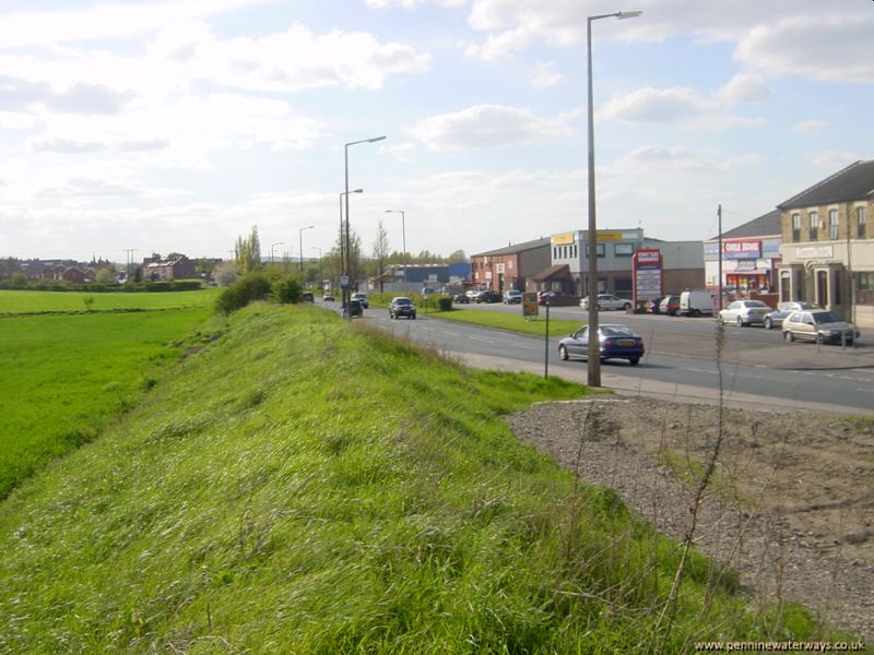 Doncaster Road, Dearne and Dove Canal