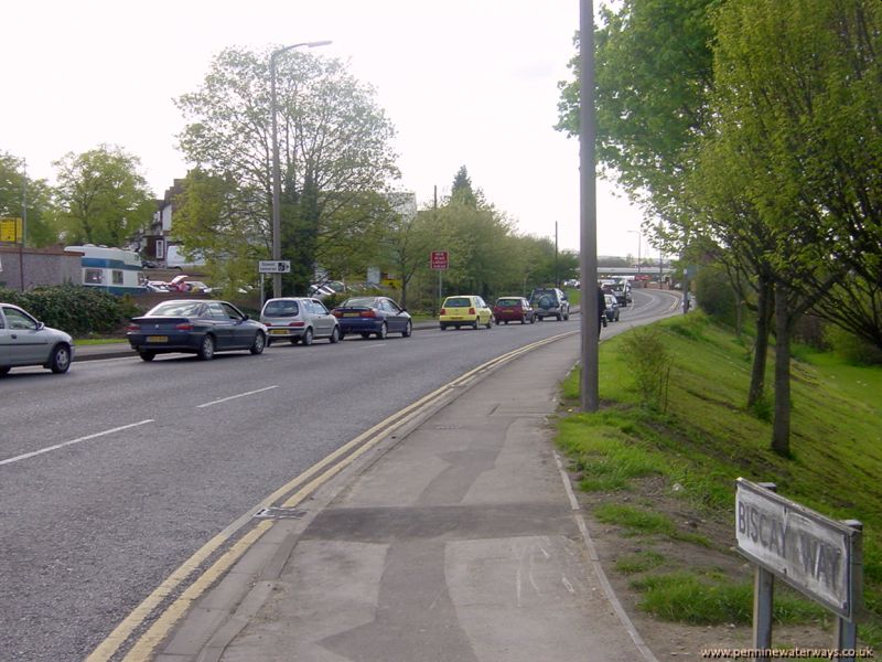 Biscay Way, Dearne and Dove Canal