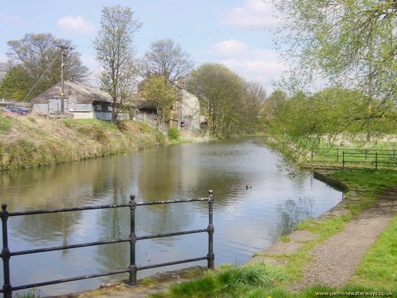 Elsecar, Dearne and Dove Canal