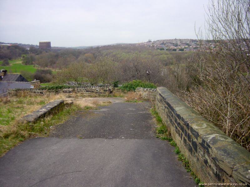 Oaks Lane, Dearne and Dove Canal