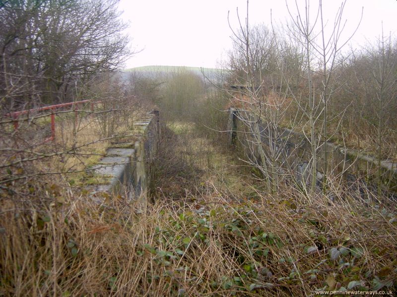 Stop Lock, Dearne and Dove Canal