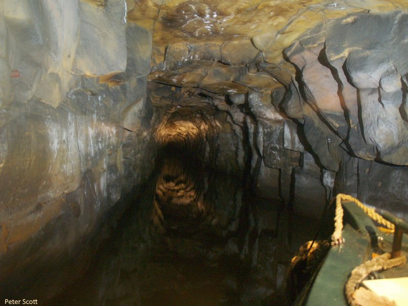  Standedge Tunnel - photo: Peter Scott