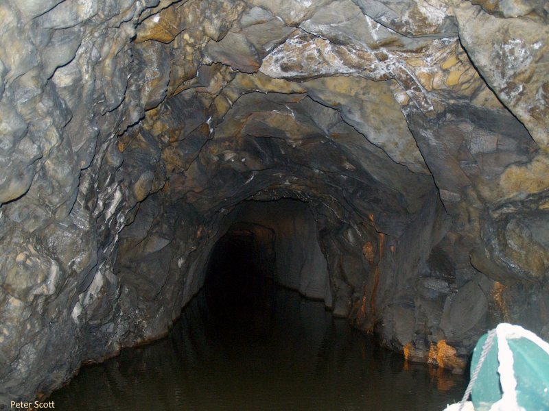  Standedge Tunnel - photo: Peter Scott