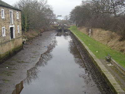 Low levels on the Cooper Bridge lock cut