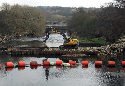 Cooper Bridge Weir. Photo: Mike Fretwell