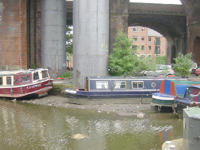 Bridgewater Canal, Castlefield - Photo: Pennine Waterways Bridgewater Canal, Castlefield - Photo: Pennine Waterways