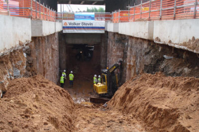 Margaret Fletcher Tunnel, Manchester Bolton and Bury Canal