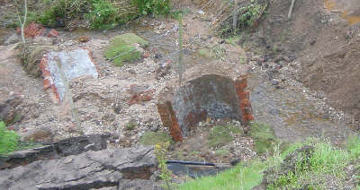 Boarshaw embankment slippage - Photo: Pennine Waterways