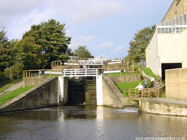 Bingley 3-rise staircase locks Bingley 3-rise staircase locks