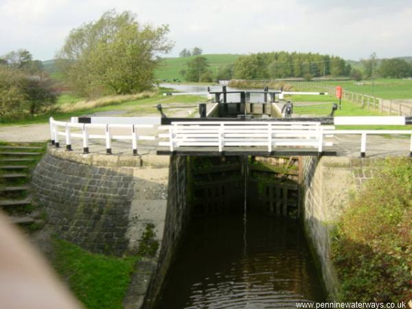 Holme Bridge Lock, Leeds and Liverpool Canal