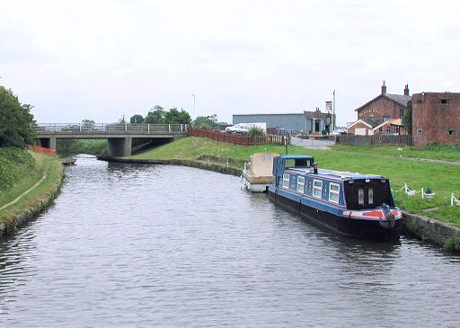 Heatons Bridge - Photo: Neil Arlidge