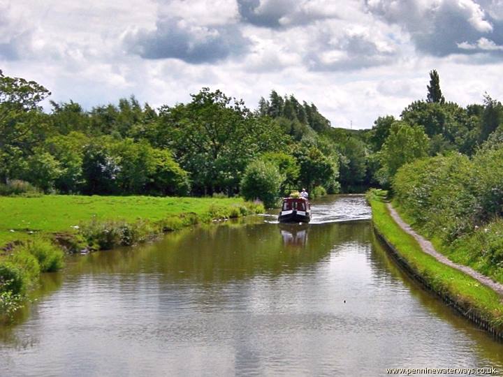 Hawk Green Macclesfield Canal, Hawk Green