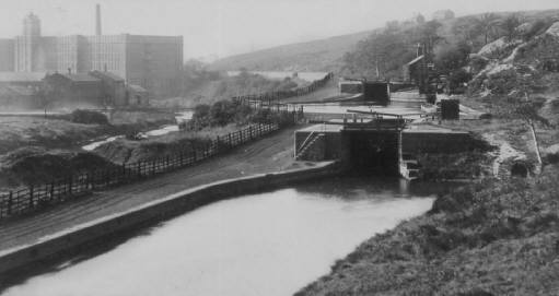 Ringley Locks  - Photo: John and Margaret Fletcher Collection