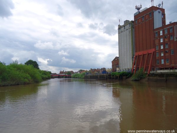 Ideal Flour Mills, Selby, River Ouse Ideal Flour Mills, Selby, River Ouse