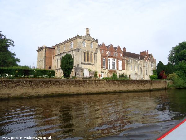 Bishopthorpe Palace, River Ouse Bishopthorpe Palace, River Ouse