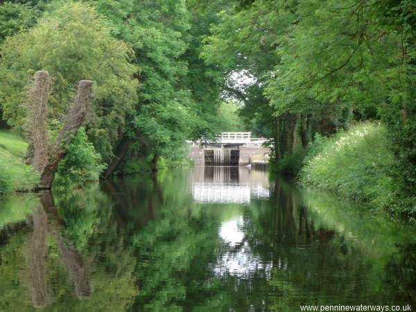 Bell Furrows Lock, Ripon Canal Bell Furrows Lock, Ripon Canal