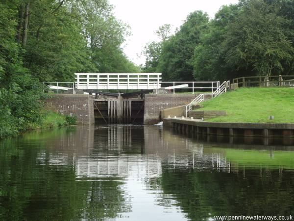 Bell Furrows Lock, Ripon Canal Bell Furrows Lock, Ripon Canal