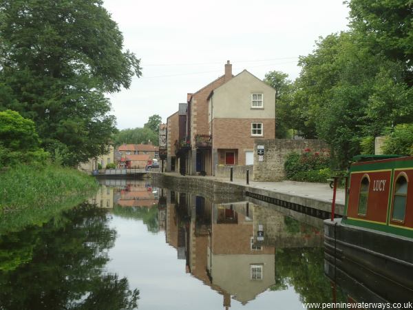 visitor moorings, Ripon Canal