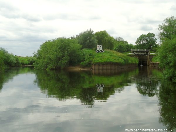 Milby Lock, River Ure Milby Lock, River Ure