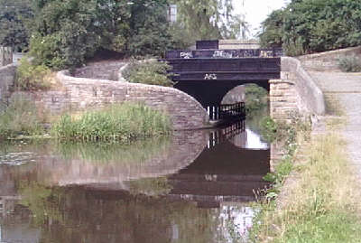 Roving bridge alongside Manchester Road bridge, Hyde
