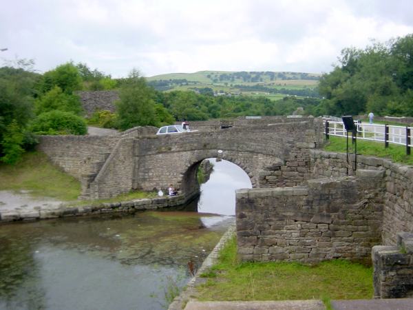 Silk Hill bridge at Bugsworth