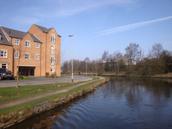 canalside housing, Hyde