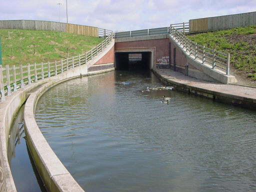 M60 crossing, Rochdale Canal