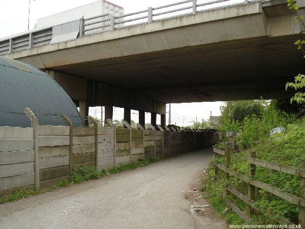 M62 bridge, Sankey Canal