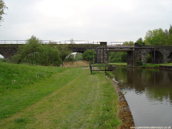 Seven Arches, Sankey Canal