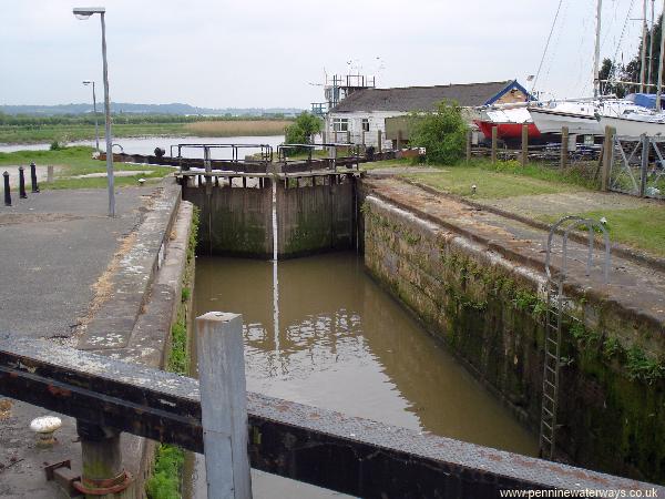 Fidlers Ferry Lock, Sankey Canal Fidlers Ferry Lock, Sankey Canal