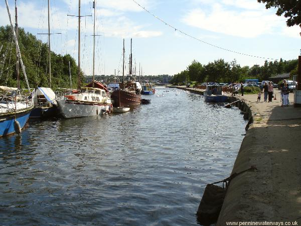Spike Island, Sankey Canal Spike Island, Sankey Canal