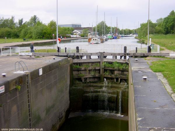 Widnes Lock, Sankey Canal Widnes Lock, Sankey Canal