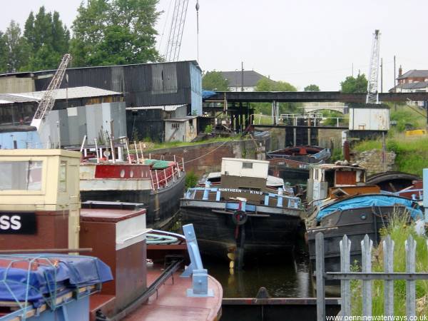 Dearne and Dove Canal at Swinton Junction