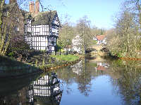 The Packet House, Worsley, on the Bridgewater Canal, computer desktop wallpaper