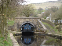 Tunnel gates, Diggle, Huddersfield Narrow Canal, computer desktop wallpaper