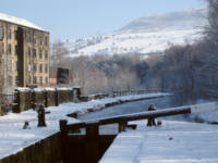 Woodend Lock, Mossley, Huddersfield Narrow Canal, computer desktop wallpaper